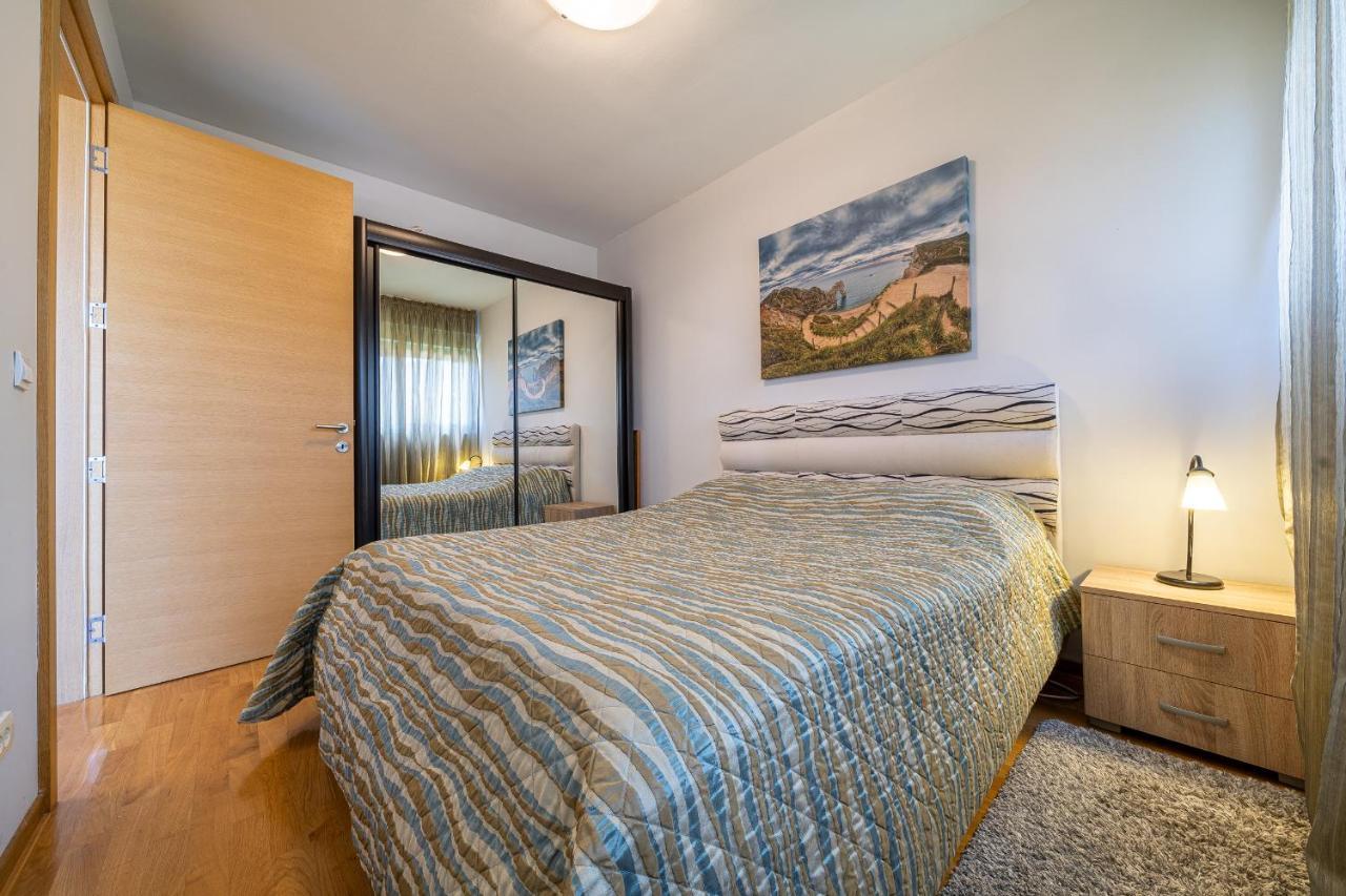 Sea View Apartments In Будва Екстер'єр фото